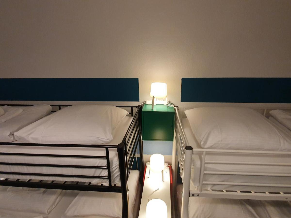 Central Lichtenberger Apartment For 6 People Berlin Luaran gambar