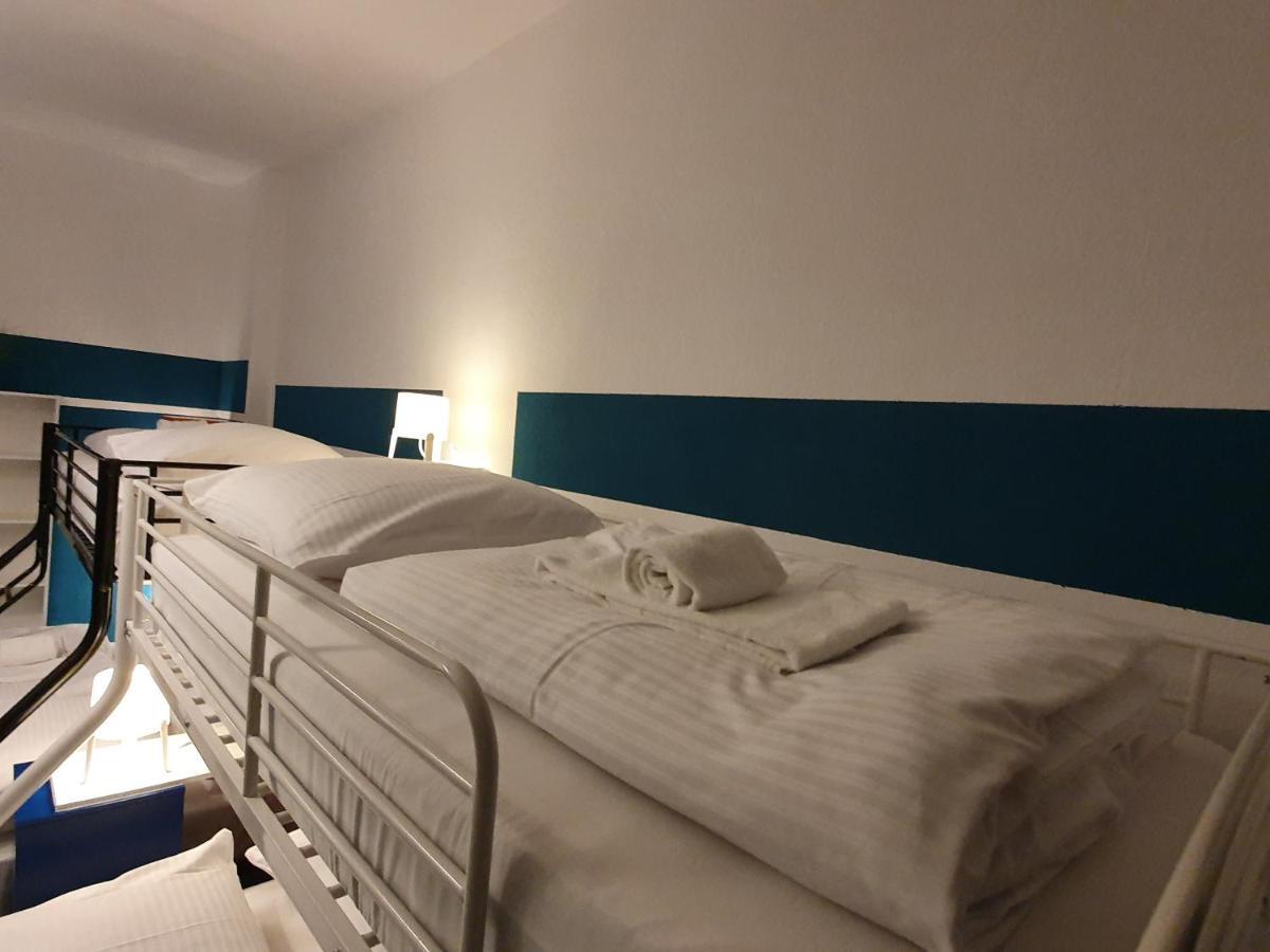 Central Lichtenberger Apartment For 6 People Berlin Luaran gambar